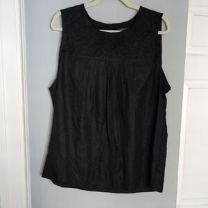 Banana Republic Black Sleeveless Embroidered Yoke Camisole